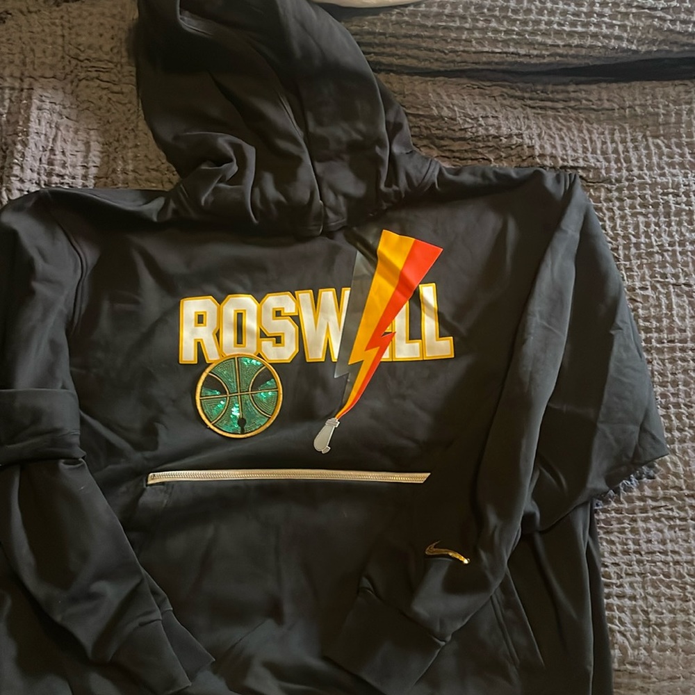 Nike pullover